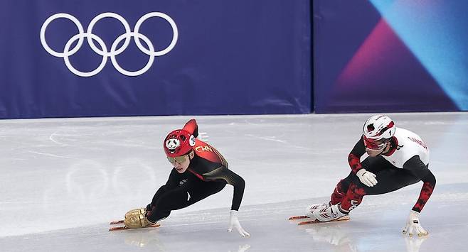 도대체 왜? 중국은 린샤오쥔을 믿지 않았다… 결정적 순간 '손절' 당한 에이스 [2026 밀라노]