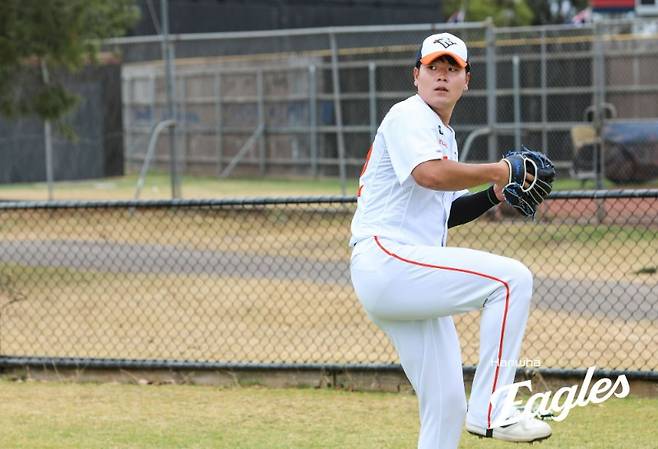 “와~ 저 덩치들 봐라” 한승혁 보상선수 나온 이유 있나… 한화 MLB급 피지컬, ‘트윈 타워’ 새로 떴다