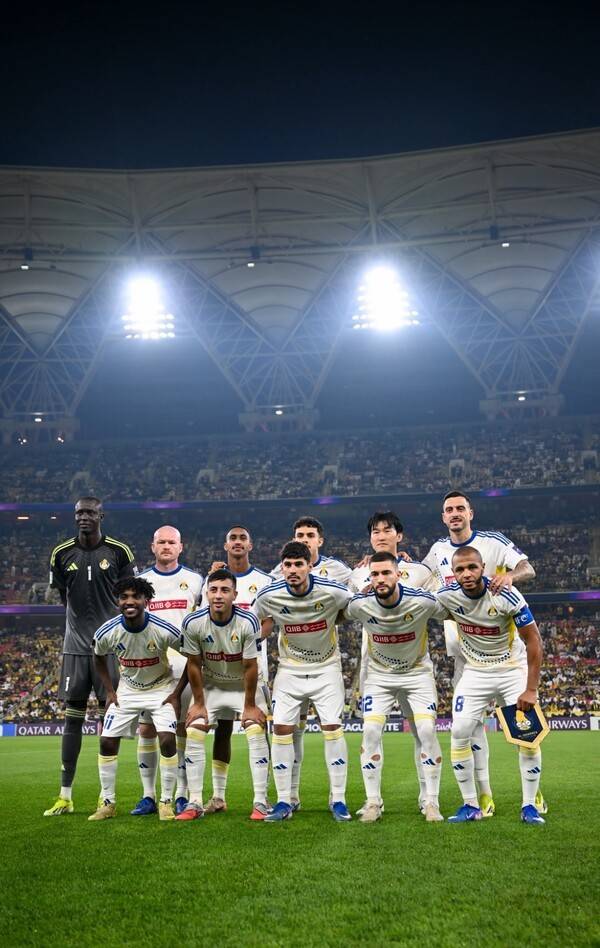 금메달→병역 특례→봉사 활동 서류 조작→국대 영구 박탈...장현수, 아시아 무대서 굴욕, 최저 평점으로 0-7 완패 원흉