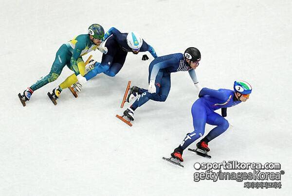 '끔찍한 사고' 中선수 스케이트 날에 목 베였던 호주 스케이터, 생명 위협 딛고 올림픽 섰지만...1000m 예선 탈락