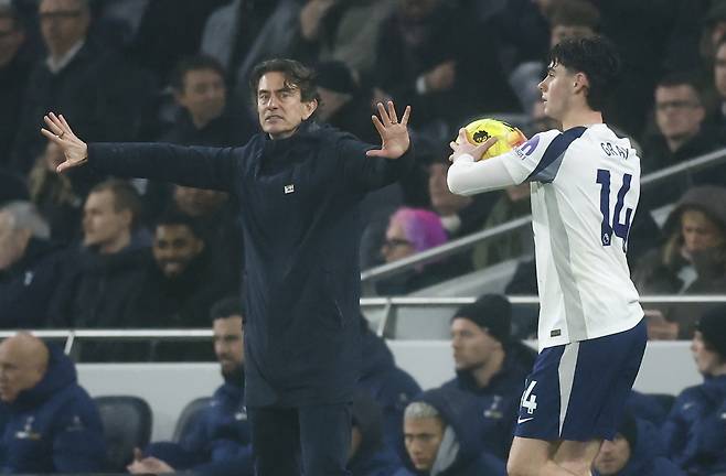 손흥민 LA에서 땅을 칠 일 생기나?…토트넘, 뉴캐슬에 1-2패 ‘8경기 연속 무승’ 강등권 눈앞