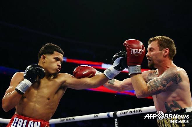 “복싱이 UFC보다 훨씬 우월해” 복싱 3체급 석권 스티븐슨, UFC 챔피언 토푸리아에게 ‘링 위 한판 대결 제안’