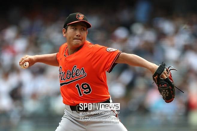 이래서 투수들의 무덤 갔구나…'연봉 70억에 비즈니스 항공권까지' 36세 일본인 투수 대박 계약 성사