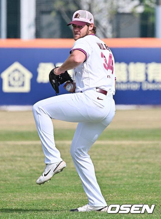 “큰 키를 활용한 투구 좋아해” 193cm 장신 외인투수, 한국행 결심에 로젠버그·카디네스 도움 받았다