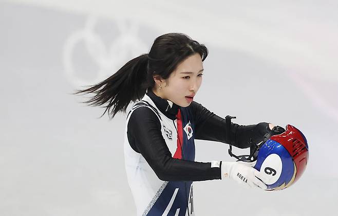 “한국에 무릎 꿇고 빌어라” 비난 쏟아졌지만…‘대인배’ 김길리의 뜻밖의 한마디 “익숙해요” [밀라노 비하인드]