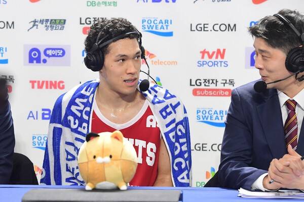 [STN@현장] 이렇게 잘 하니 '18세'의 국대행 예상하지...