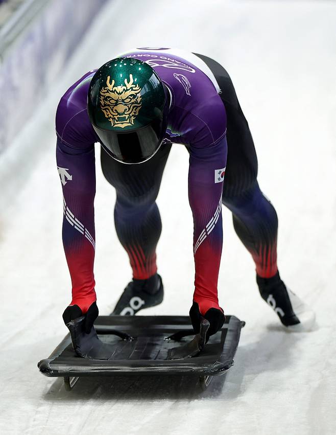 '0.1초의 치열함' 정승기, 스켈레톤 2차 주행서 공동 1위→8위...김지수는 14위 [2026 밀라노]