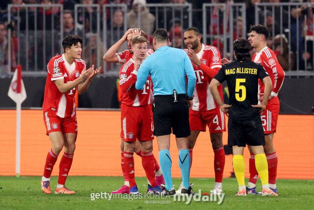 '바이에른 뮌헨, 2연속 결장 김민재 방출하고 도르트문트 센터백 영입 필요'…독일 레전드 수비수 강조