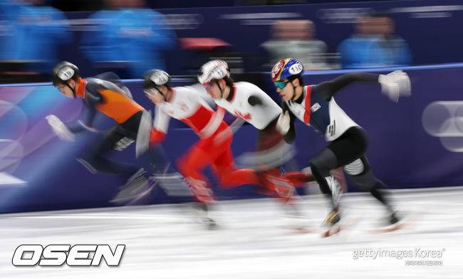'반칙왕' 황대헌, 쇼트트랙 1000m 준결승서 '또' 실격...임종언은 빙상 첫 메달 [2026동계올림픽]