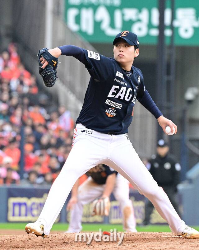 '괘씸이' 원클럽맨 20억 KIA行, 왜 한화는 걱정 없나…'97kg까지 찌웠다' 3년차 좌완 일낸다