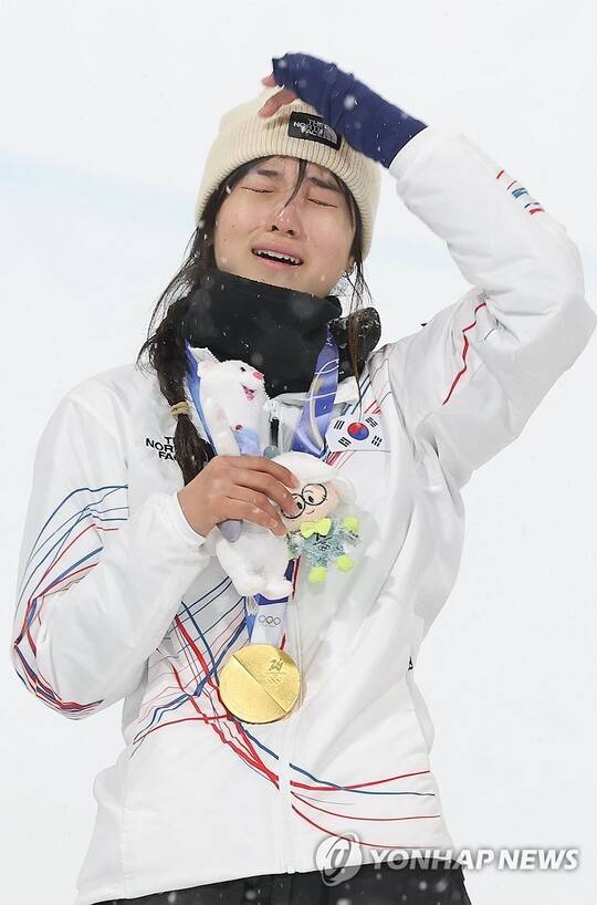기적 쓴 최가온과 비교되네… '충돌왕' 황대헌, 올림픽서 '실격패'라니[밀라노 핫이슈]