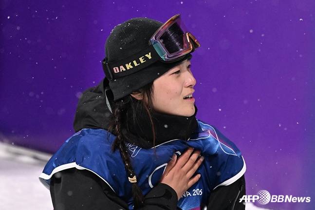 '1000만원 시계+평생 연금+포상금 3.6억' 17세 최연소에 돈방석, '설상 첫 金' 최가온이 얻게 될 것들 [밀라노 올림픽]