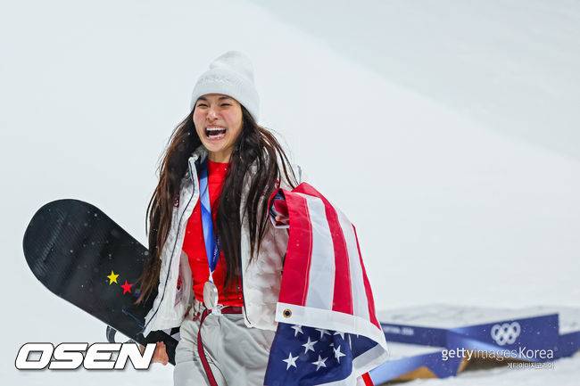 올림픽 3연패 좌절했는데 왜 이렇게 행복해? '스노보드 여제' 클로이 김의 품격,