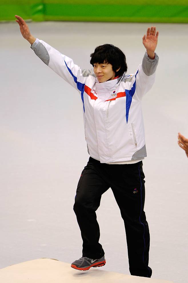 “설마 쇼트트랙 노골드?” 34년 금맥 흔들, 동메달에 웃는 밀라노[2026 동계올림픽]