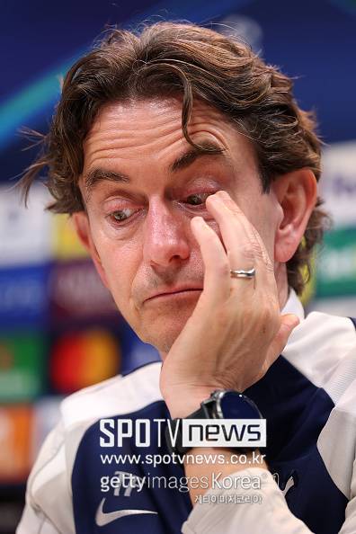 英 BBC 떴다, 월드컵 이후 토트넘 복귀 거론, 손흥민도 ‘좋아요’ 누르겠네…“올시즌은 임시 감독 체제 확정”  