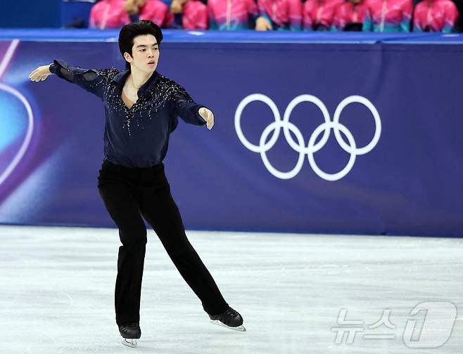 '점프 실수' 피겨 차준환, 프리 181.20점…사실상 메달 무산 [올림픽]
