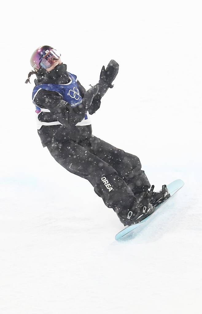 '이게 무슨 일?' 韓 첫 금메달 최가온, 판정 논란...美 매체