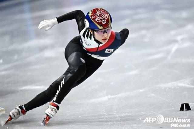 ‘유종의 미’ 여제 최민정, 쇼트트랙 女 500m 파이널 B 2위…‘세계 新’ 벨제부르, ‘전설’ 폰타나 제치고 금메달 [2026 밀라노]