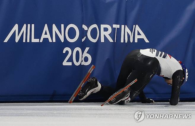 [올림픽] 쇼트트랙 임종언, 1,500ｍ 준준결승 탈락…결승선 앞두고 넘어져