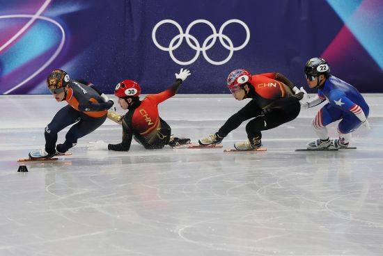 '넘어져 조기 탈락' 中 린샤오쥔