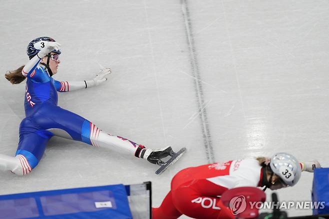 [올림픽] 김길리 덮쳤던 스토더드, 또 넘어졌다…쇼트트랙 1,000ｍ 탈락