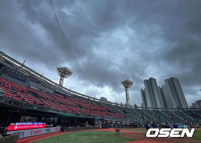 롯데 불법 도박 논란 속 은퇴선수의 작심 발언, “몰라서 한 일 아니다. 강하게 다스려야”