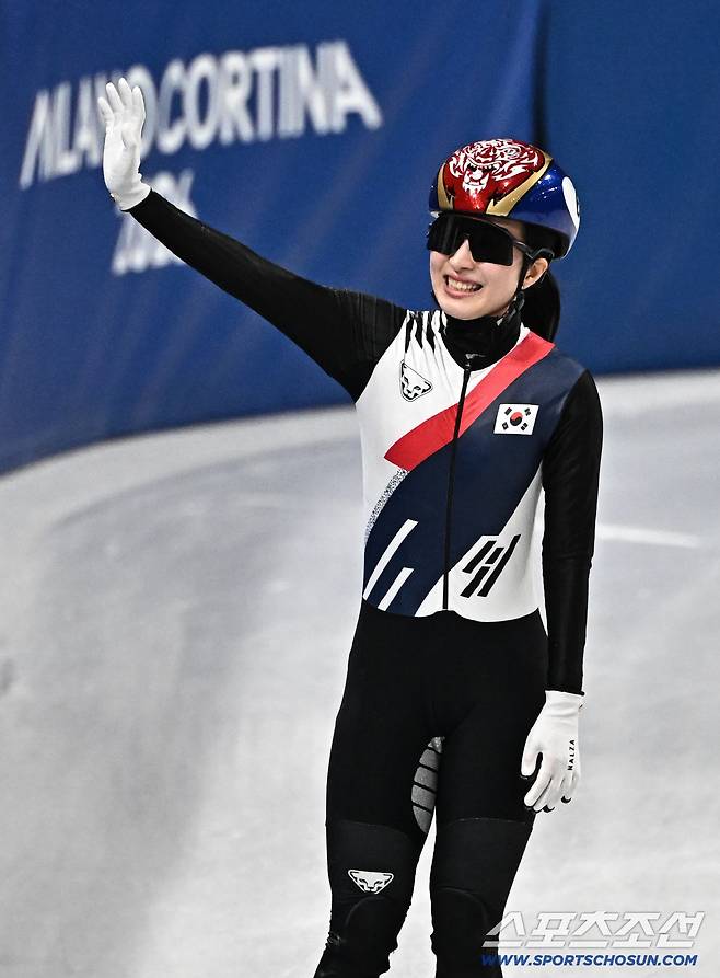 '베이징 편파 판정급'...밀라노 '최악의 빙질', 韓 쇼트트랙 괴롭히는 악조건[밀라노 현장]