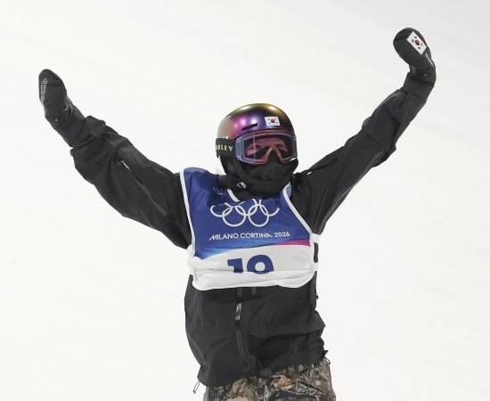 '동메달' 유승은, 또 韓 최초 신화 쓰나? 설상 멀티 메달 1호 도전…슬로프스타일 예선 3위→결승행 확정 [밀라노 현장]