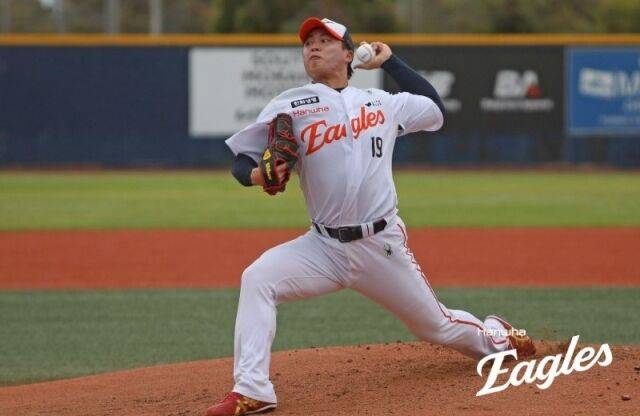 “김범수 공백 메울 수 있고 5선발 보인다” 한화 154km 대만 특급좌완 향한 김태균 극찬…억울한 볼넷도 OK