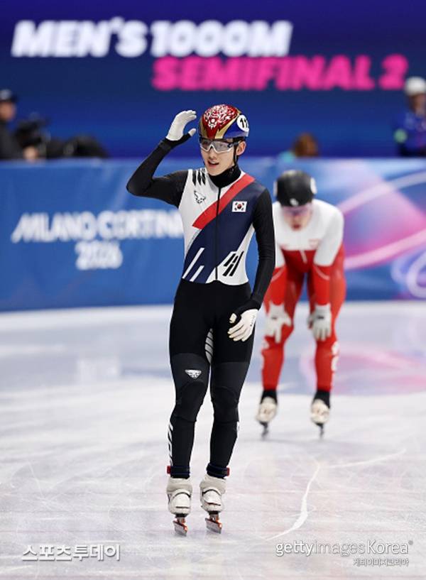 남자 쇼트트랙, 우승후보 네덜란드 꺾고 조 1위로 5000m 계주 결승 진출