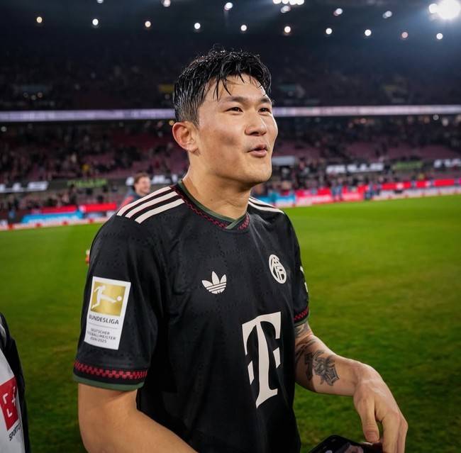 '손흥민 추천→무리뉴 영상통화'에도 '김민재 안 사요'...75억 아끼던 토트넘, 이제와서 영입 재시도