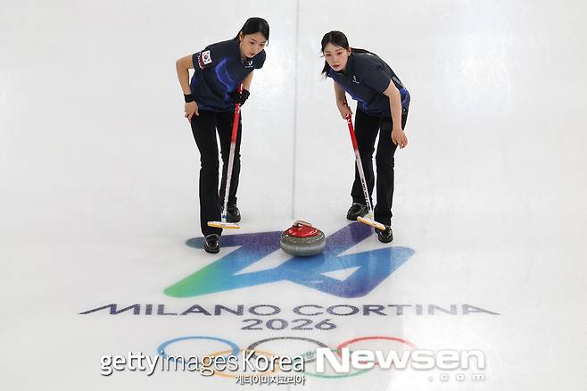 女 컬링, 중국에 10-9 극적인 역전승..예선 4승 2패로 공동 2위 상승