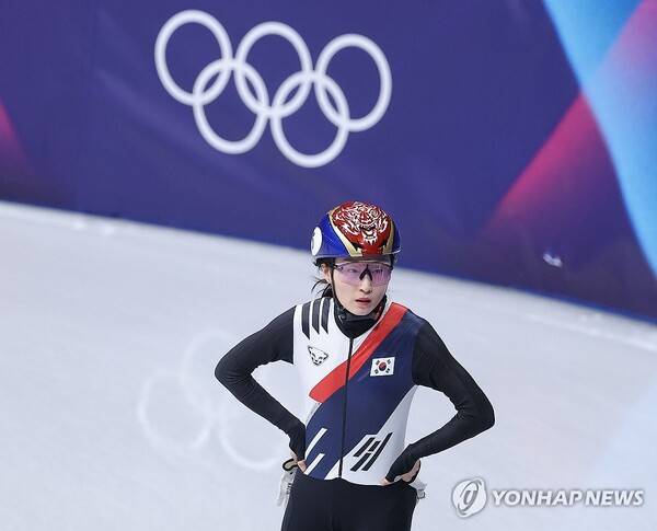 '결승에 최민정 있었다면 金이었을까'... '1위하던' 김길리 다시 밀린 통한의 순간