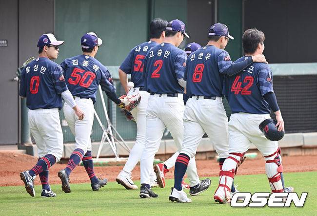 롯데 불법 도박 논란 속 레전드의 의미심장한 메시지,