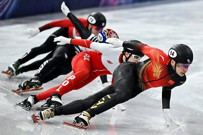 '반칙왕' 중국, 금메달 못 따니까 韓에 화풀이...