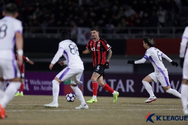 [acle.review] ‘통한의 2골 허용!’ 김기동의 서울, 히로시마와 2-2 무...자력으로 16강 확정 실패