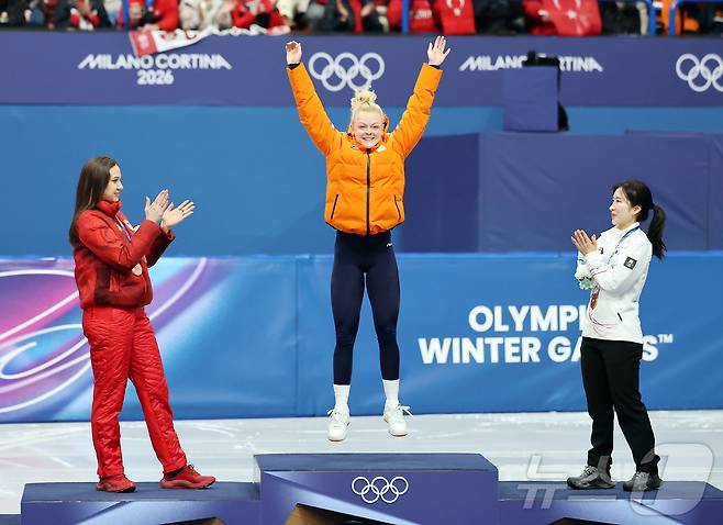 '金 4개' 네덜란드, 쇼트트랙 독주…사상 첫 개인전 3관왕 도전[올림픽]