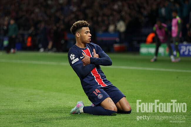 [ucl.review] '이강인 21분' PSG, '2골 1기점' 두에 덕분에 살았다…모나코에 3-2 대역전승