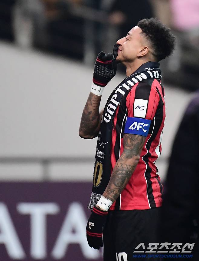 '그럴거면 그냥 K리그에 남지' 린가드, 페예노르트 아닌 브라질 간다...글루부 '승격팀 헤무와 협상 중, 합류 가능성 높아'