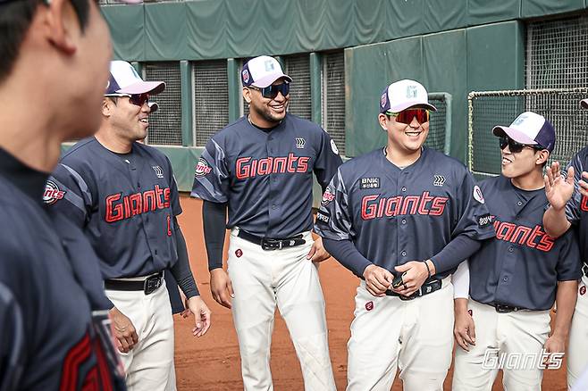 롯데, 결국 ‘CCTV 감시’가 옳았나…구단 차원 ‘강력한 메시지’가 필요한 이유 [SS포커스]