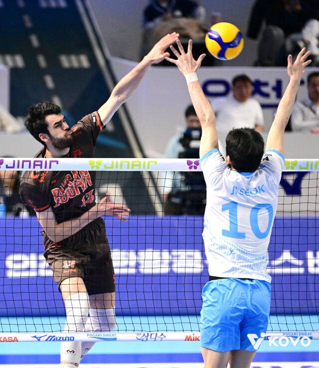 부산만 떠나면 '3승 12패' 와르르...