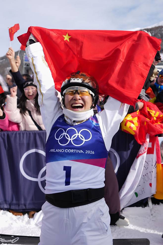 금메달에 목 말랐던 중국, 개막 13일째에 金 2개 수확[2026 동계올림픽]