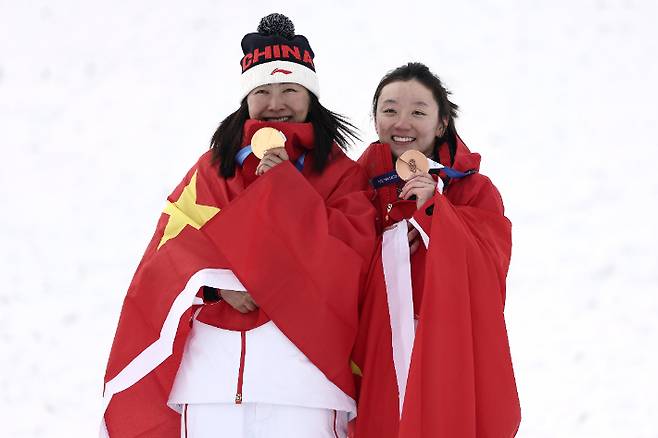 '열흘 노 골드' 中, 하루 2개 金…쑤이밍 이어 쉬멍타오 금메달