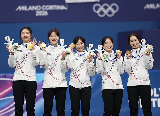 '또·또·또' 한국 앞에서 넘어졌다…트라우마 소환한 계주 불운, 이번엔 안 통했다 [2026 밀라노]