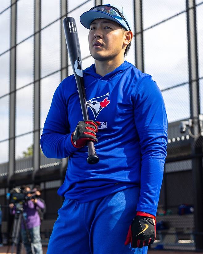 폰세 얼굴에 웃음기 사라졌다… 日 거포에 피홈런 쾅, 시작부터 메이저리그 복귀 실감하나