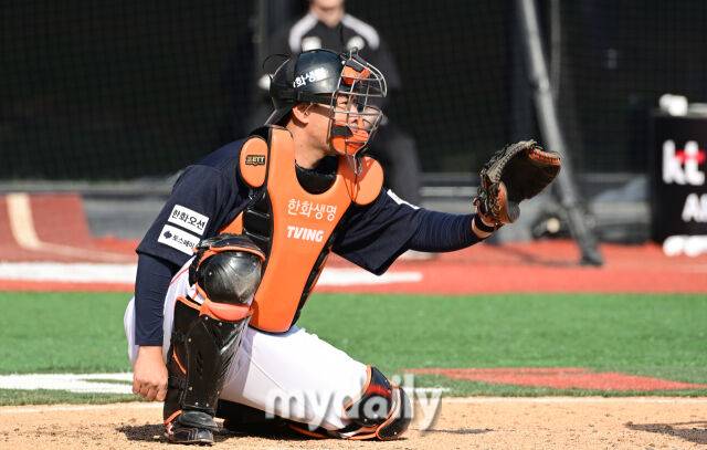 “야구 지겨워요, 진짜 너무 많이 했습니다” 한화 이재원 은퇴 예고…다시 태어나면 야구는 안 해도 포수는 합니다