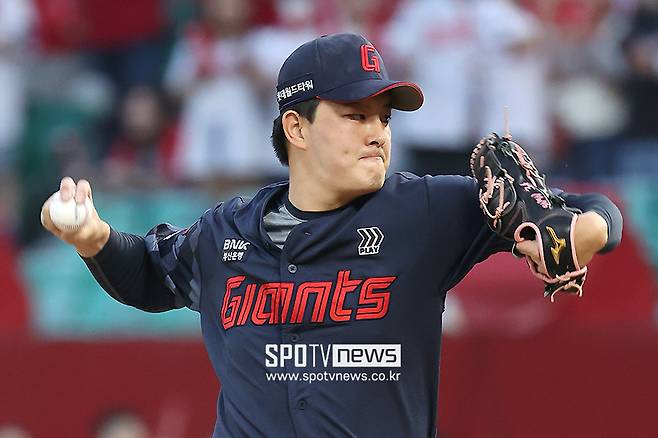 '고나김김' 불법 도박 4인방 OUT…김원중-최준용-박승욱 전격 합류, 롯데 분위기 회복 가능할까