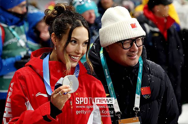 4년 전에는 부추전, 이번에는 냉동 만두…