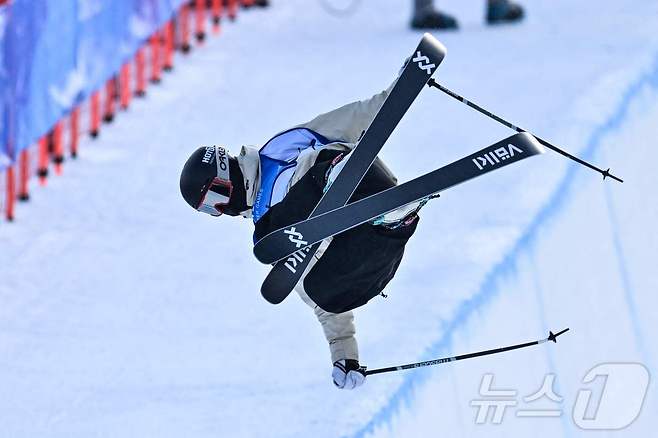 최민정, '1500m 3연패' 역사 쓴다…쇼트트랙 男계주, '유종의 미' 도전