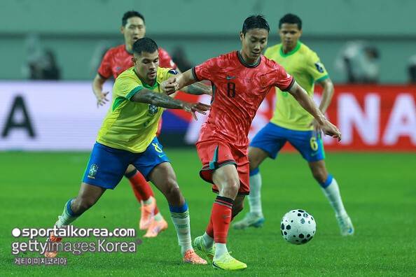 '구국의 결단' 홍명보호 천군만마 얻었다! 백승호, 부상에도 수술 미루고 '월드컵+소속팀 승격' 위해 강행 결정...